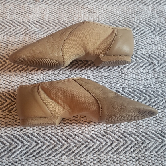 Block Neo-Flex Slip On Jazz Shoes - Picture 3 of 4